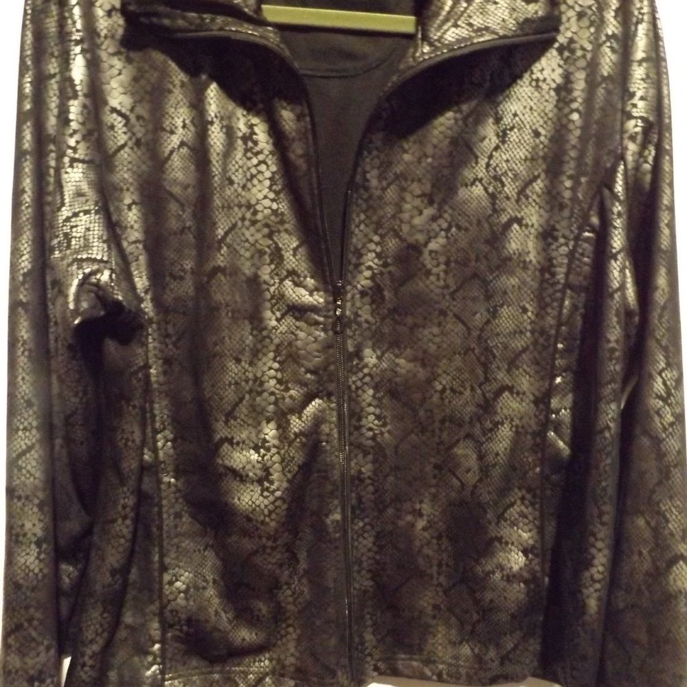 ACTIVOLOGY Reptile Print Jacket - Picture 3 of 5
